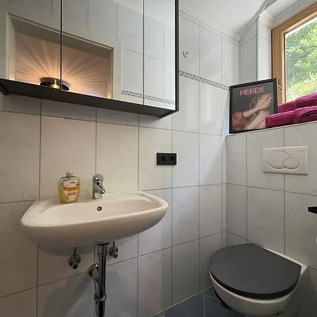 Anny 3 By Interhome 젤암제